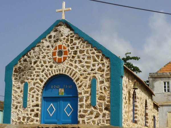 Die kapverdische Kultur hat ihren Ursprung auf São Nicolau São Nicolau: das Kirchlein Juncalinho