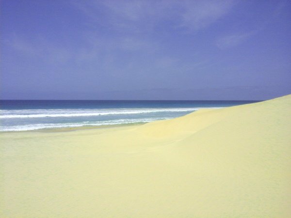 Santa Monica Strand auf Boa Vista menschenleerer Traumstrand auf den Kapverden