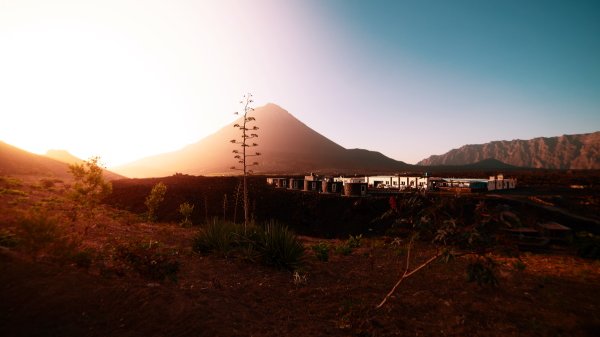 aktiver Vulkan auf den kapverdischen Inseln